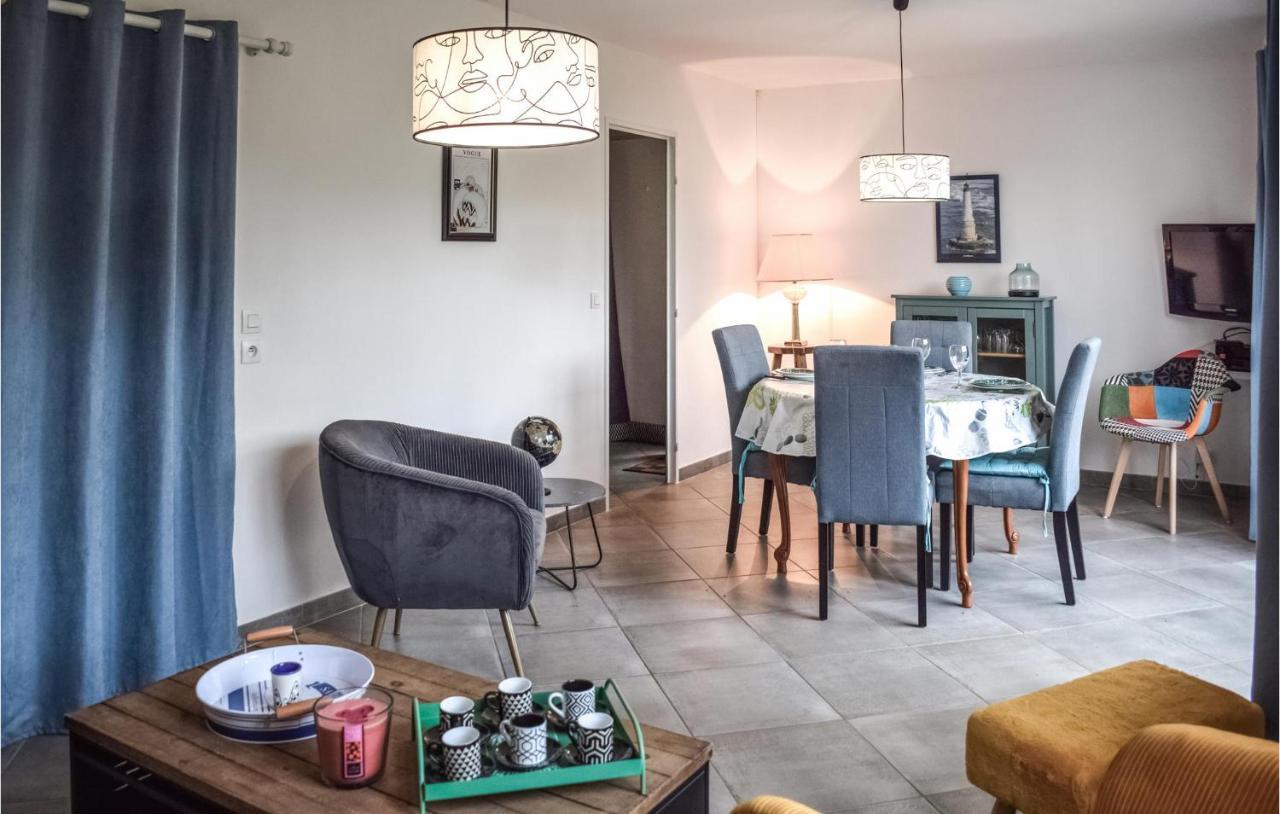 Awesome Home In Paimpol With Kitchen エクステリア 写真