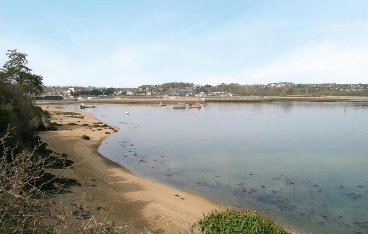 Awesome Home In Paimpol With Kitchen エクステリア 写真