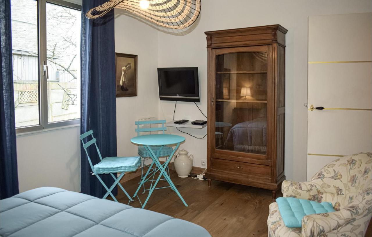 Awesome Home In Paimpol With Kitchen エクステリア 写真